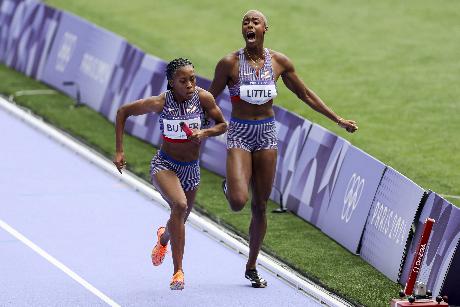 2024-08-09 Athletics,Women's 4x400m Relay Round 1,Day 14 