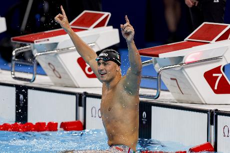 2024-07-28 Swimming,Men's 100m Breaststroke Final,Day 2