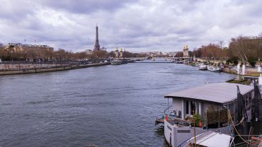 EiffelTowerPARISMTB20230323294055OP