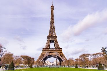 EiffelTowerPARISMTB20230323294311OP